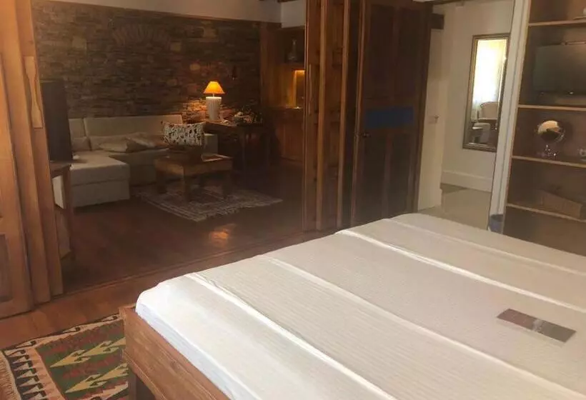 Deluxe Suite Sea View, El Vino Hotel & Suites