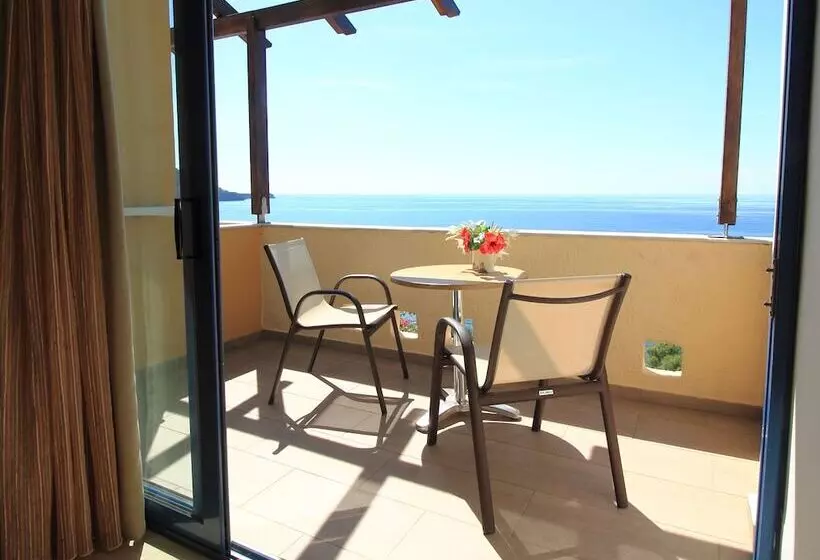 Standard Room Sea View