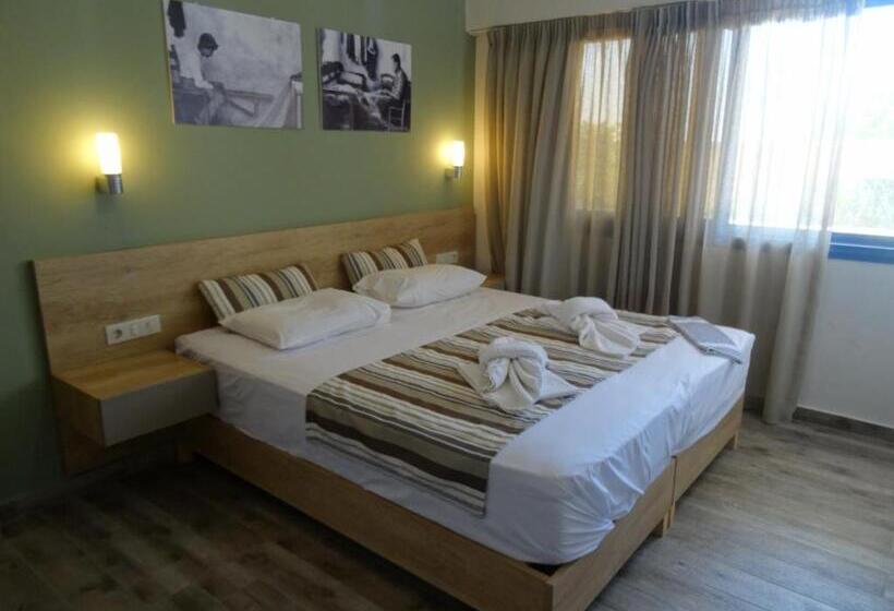 Полулюкс Одноместный с Террасой, Horizon Beach