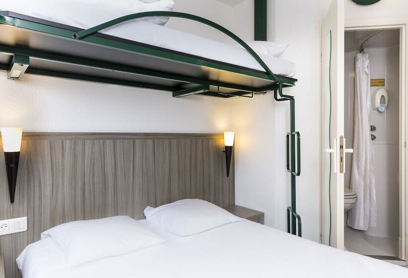 חדר סטנדרט לשלושה, Initial By Balladins Bethune