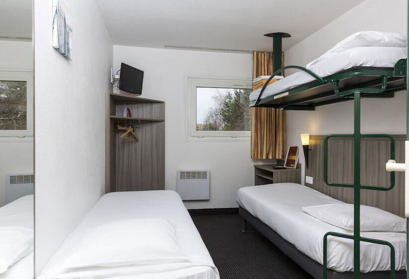 חדר סטנדרט לשלושה, Initial By Balladins Bethune