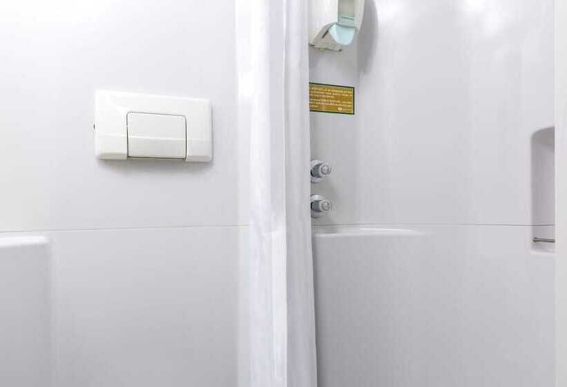 スタンダードルーム, Initial By Balladins Bethune