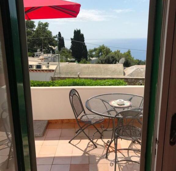 수피리어 룸 바다 전망, La Reginella Capri