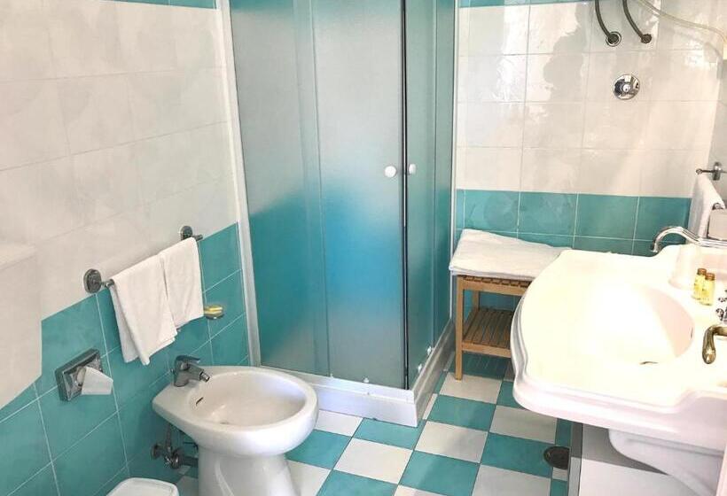 스탠다드 룸, La Reginella Capri