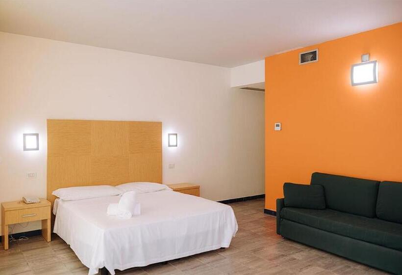 컴포트 트리플 룸, Nicolaus Club Magna Grecia