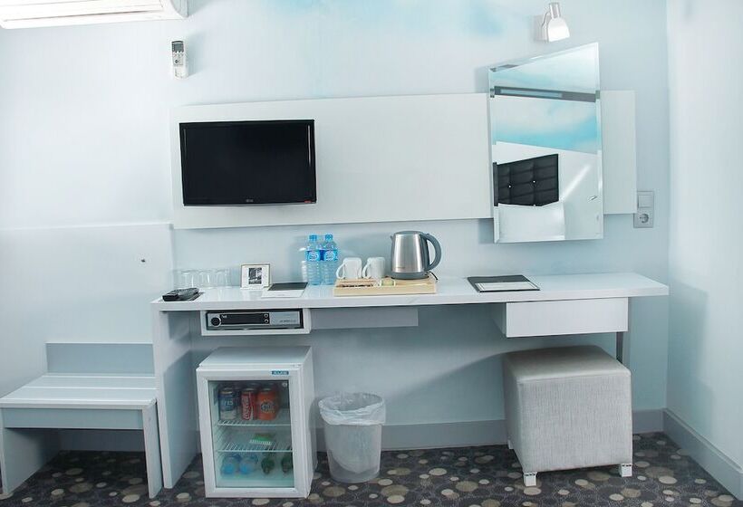 غرفة قياسية ثلاثية, Oglakcioglu Park Boutique