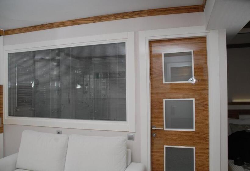 جناح إدارى, Oglakcioglu Park Boutique