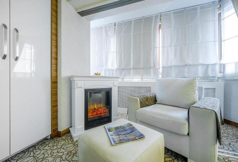 جناح, Oglakcioglu Park Boutique