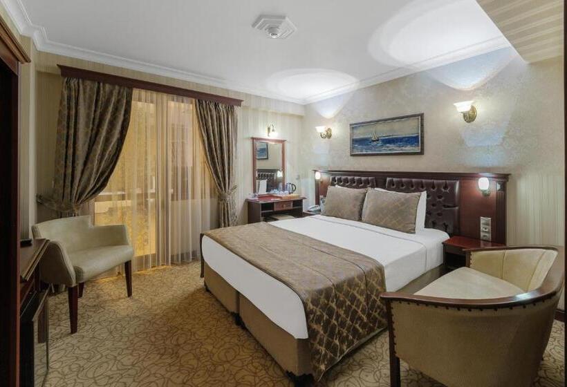 غرفة قياسية ثلاثية, Oglakcioglu Park Boutique