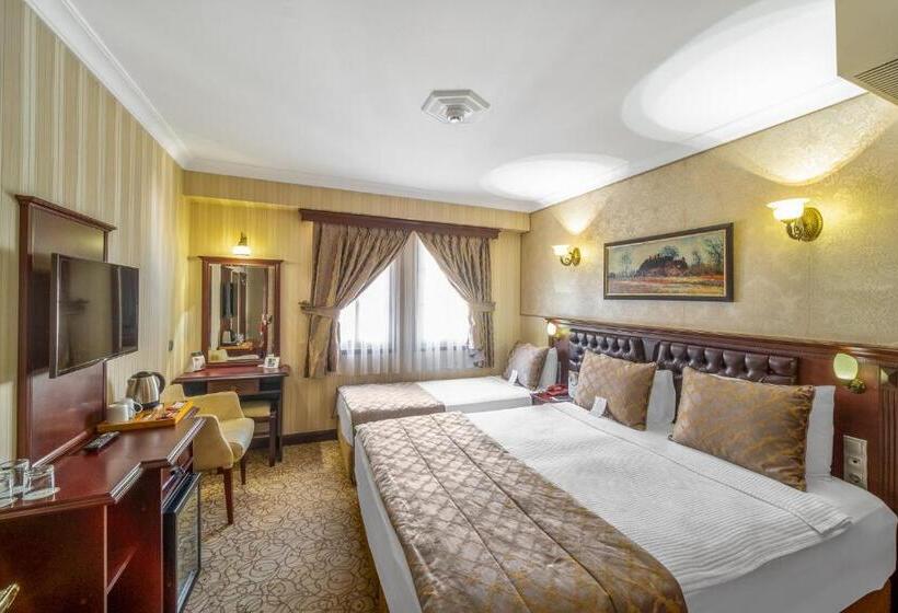 اتاق استاندارد سه نفره, Oglakcioglu Park Boutique
