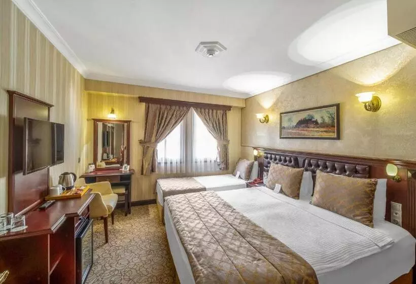 اتاق استاندارد سه نفره, Oglakcioglu Park Boutique