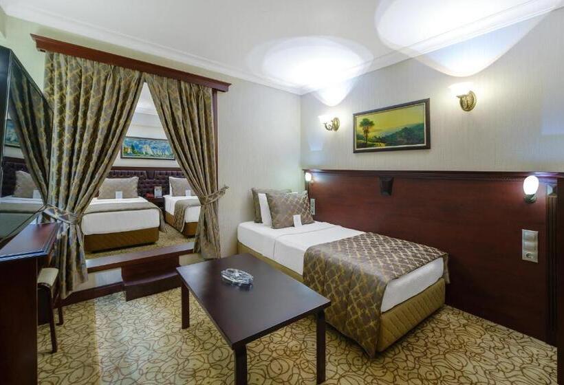 غرفة قياسية ثلاثية, Oglakcioglu Park Boutique