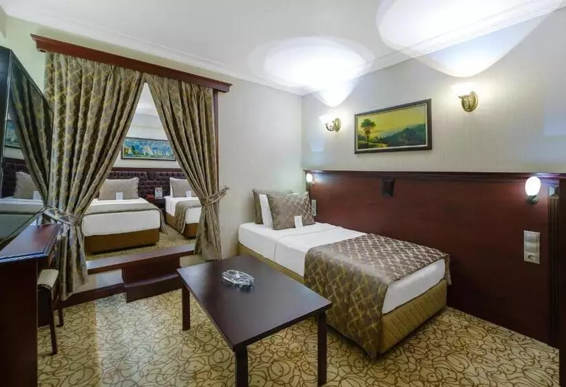 اتاق استاندارد سه نفره, Oglakcioglu Park Boutique