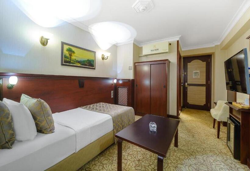 اتاق استاندارد سه نفره, Oglakcioglu Park Boutique