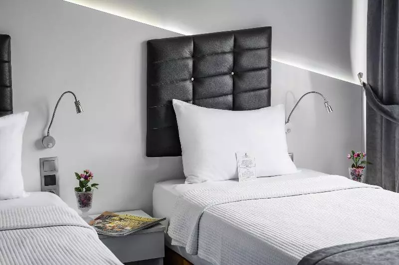 اتاق استاندارد سه نفره, Oglakcioglu Park Boutique
