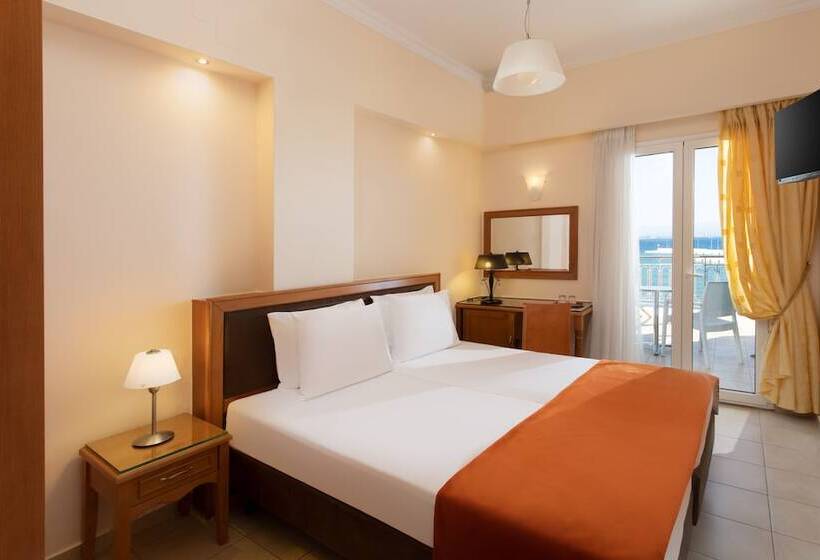 Triple Room Sea View, Pantheon City