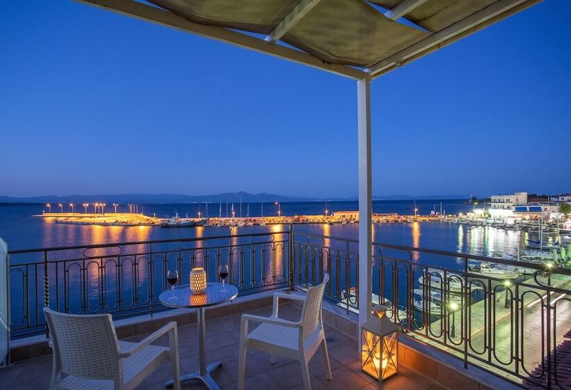 家庭套房, Pantheon City