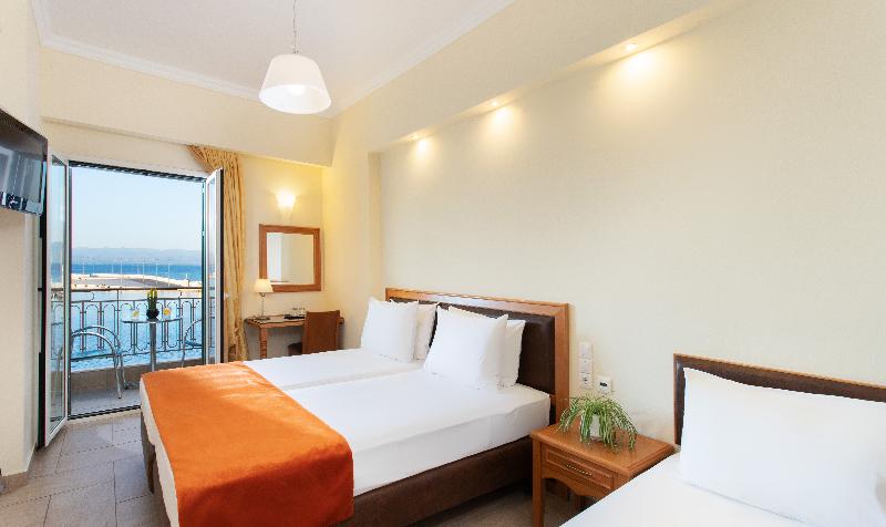 Triple Room Sea View, Pantheon City