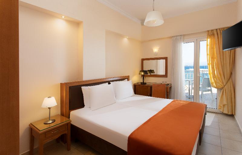 Triple Room Sea View, Pantheon City