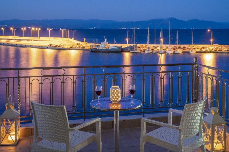 Triple Room Sea View, Pantheon City