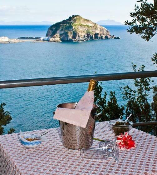 オーシャンビュースーペリアールーム, Punta Chiarito Resort