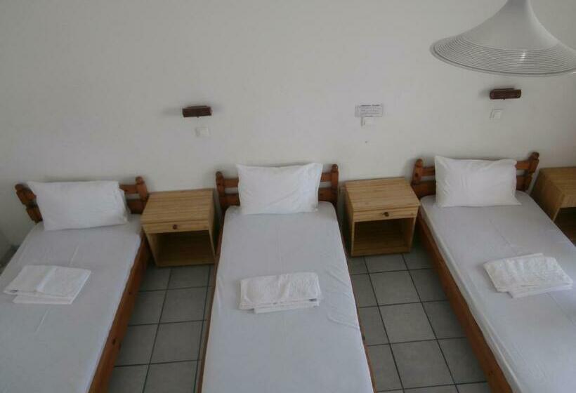 스탠다드 스튜디오, Skoufezis Studios