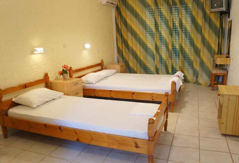 스탠다드 스튜디오, Skoufezis Studios