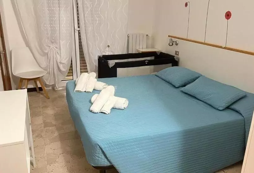 Triple Room Sea View, Hotel Villa Nicole