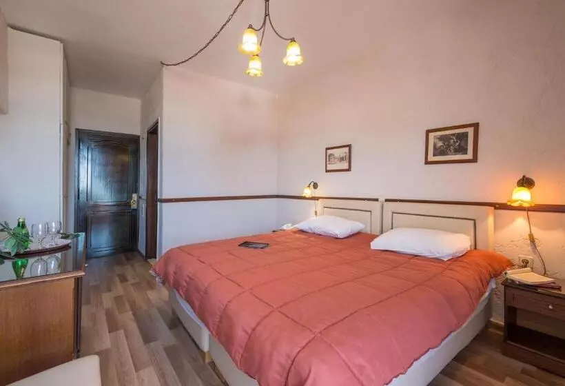 Standard-huone, Jolly Hotel
