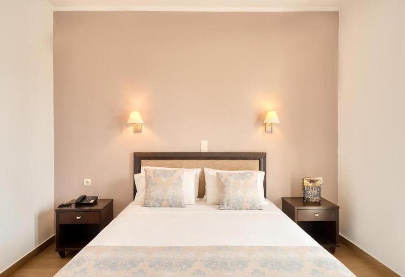 Familie Værelse, Oscar