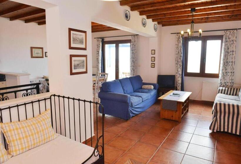 Апартаменты 3 Спальни, Paradisia Villas