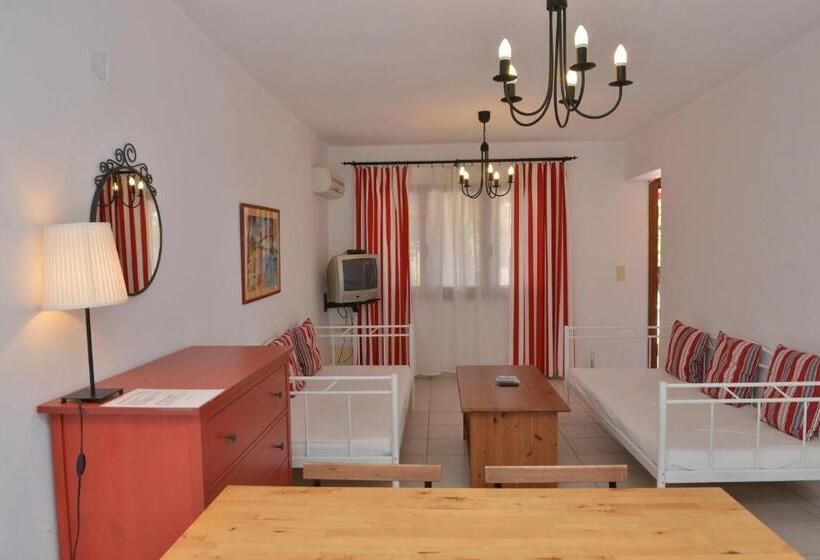 Апартаменты 2 спальни Вид на Сад, Paradisia Villas