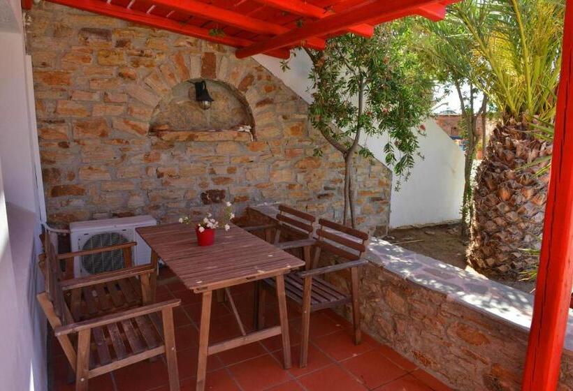 Апартаменты 2 спальни Вид на Сад, Paradisia Villas