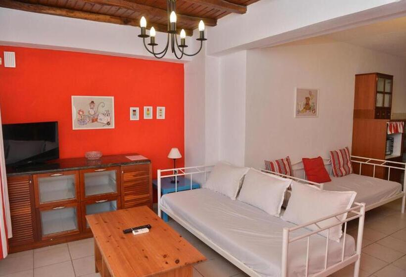 Апартаменты 2 спальни Вид на Бассейн, Paradisia Villas