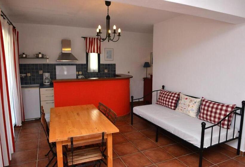 Апартаменты Пентхаус 2 Спальни, Paradisia Villas