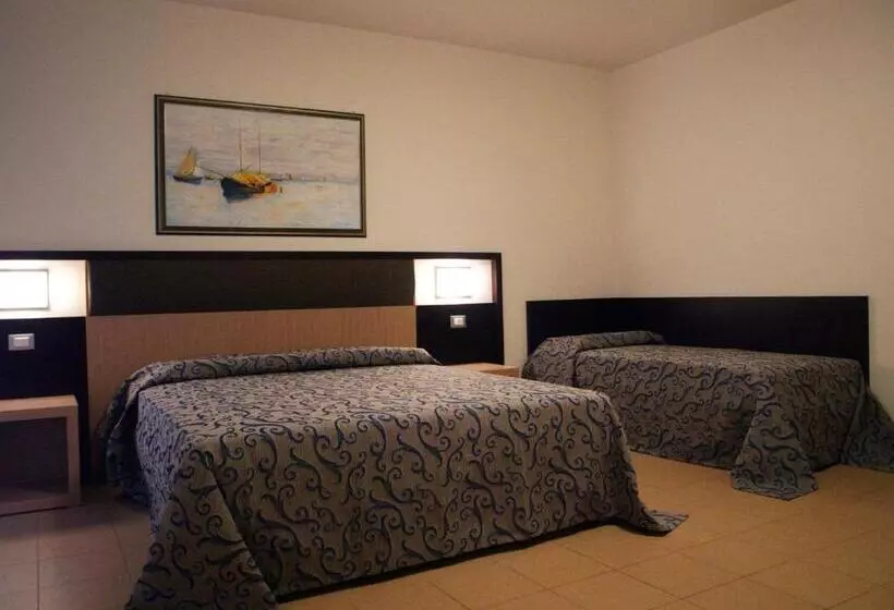 اتاق راحتی سه تخته, Riva Marina Resort   Cdshotels