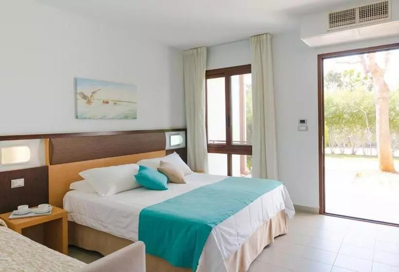 اتاق راحتی سه تخته, Riva Marina Resort   Cdshotels