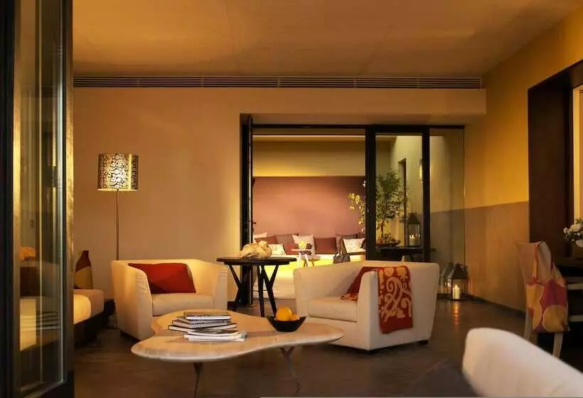 سوییت, Verdura Resort