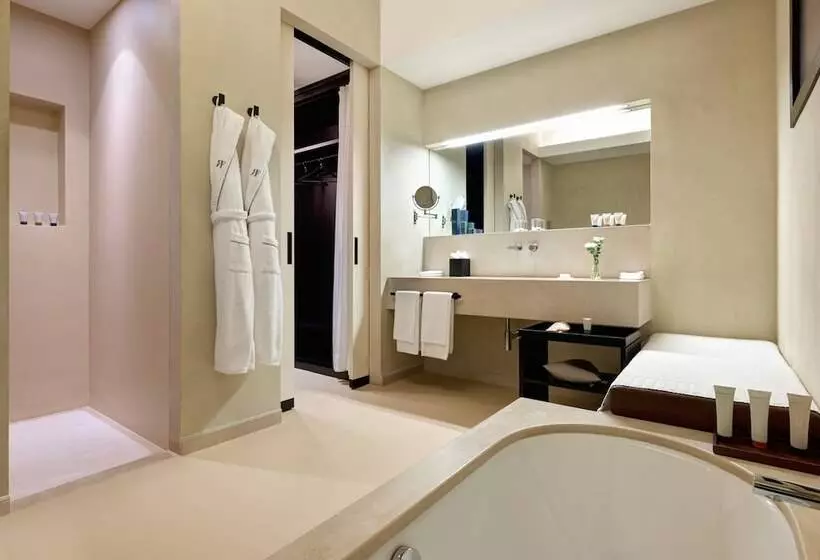 اتاق لوکس, Verdura Resort