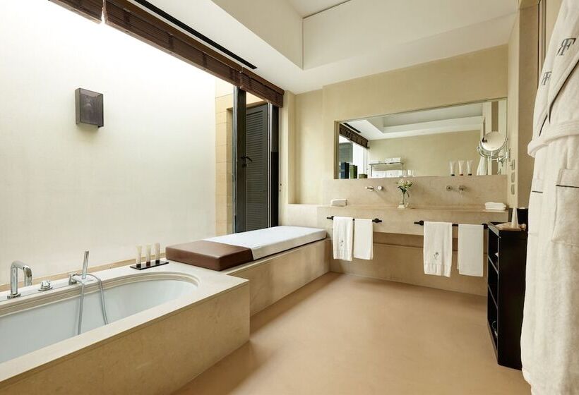 جناح مزود بحمام سباحة, Verdura Resort