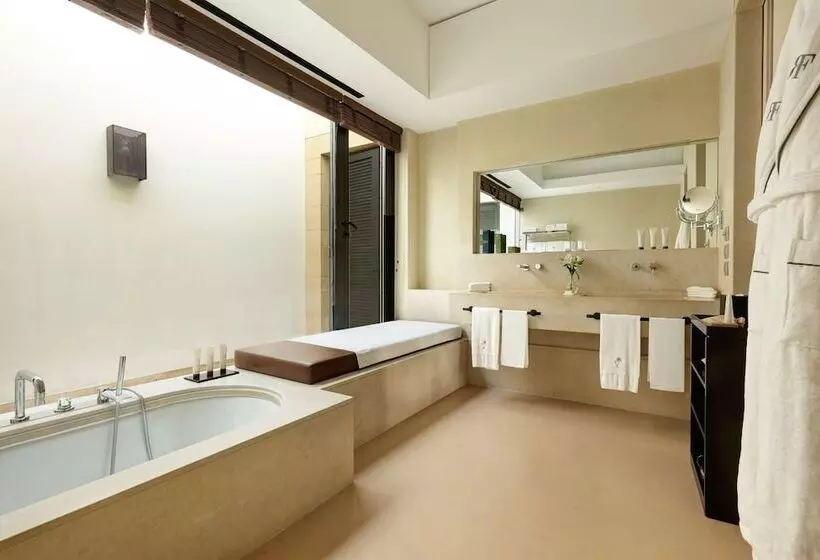 سوییت با استخر, Verdura Resort