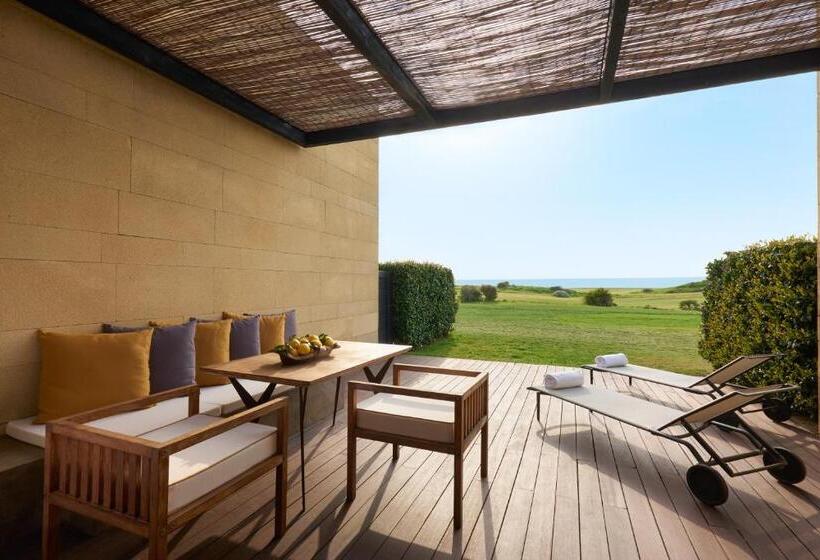 غرفة سوبيريور مطلّة علي البحر, Verdura Resort