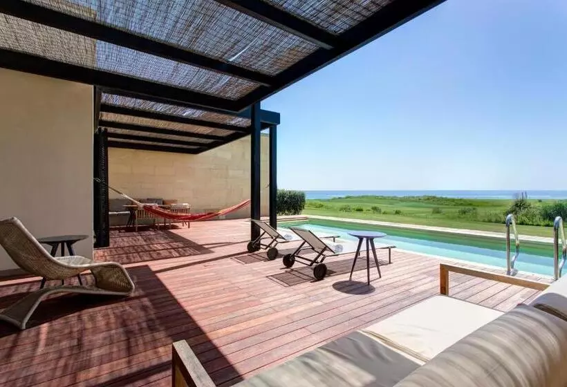 سوئیت جونیور با استخر, Verdura Resort