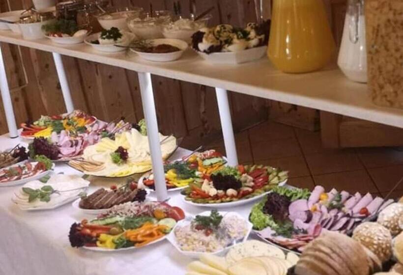 إستوديو قياسى, Willa Modra