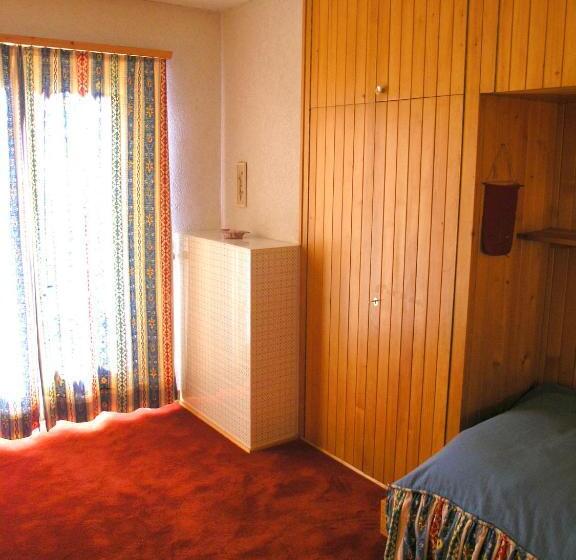 اتاق استاندارد یک تخته با سرویس بهداشتی مشترک, Arche De Noé B&b