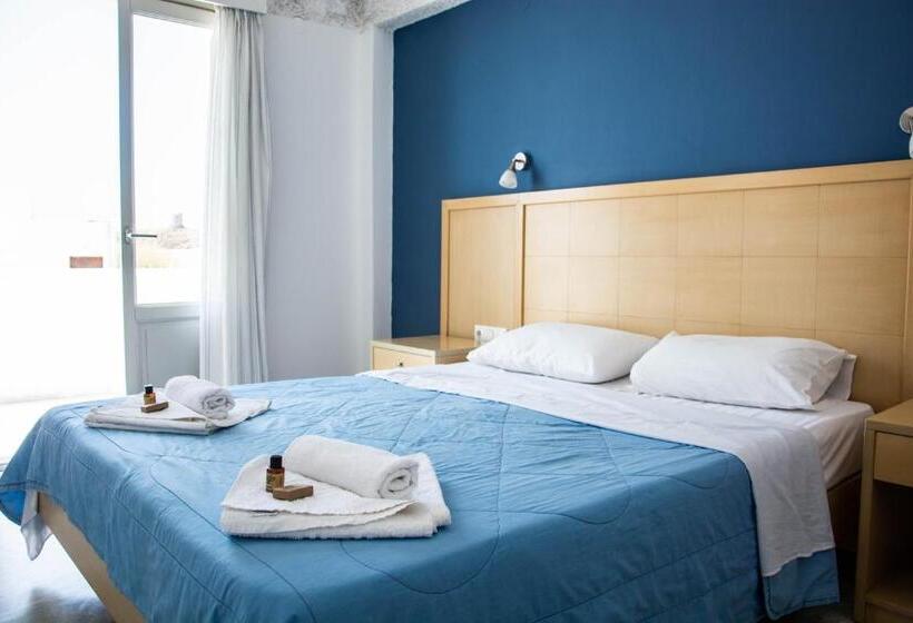 اتاق استاندارد سه نفره, Carlos Pension