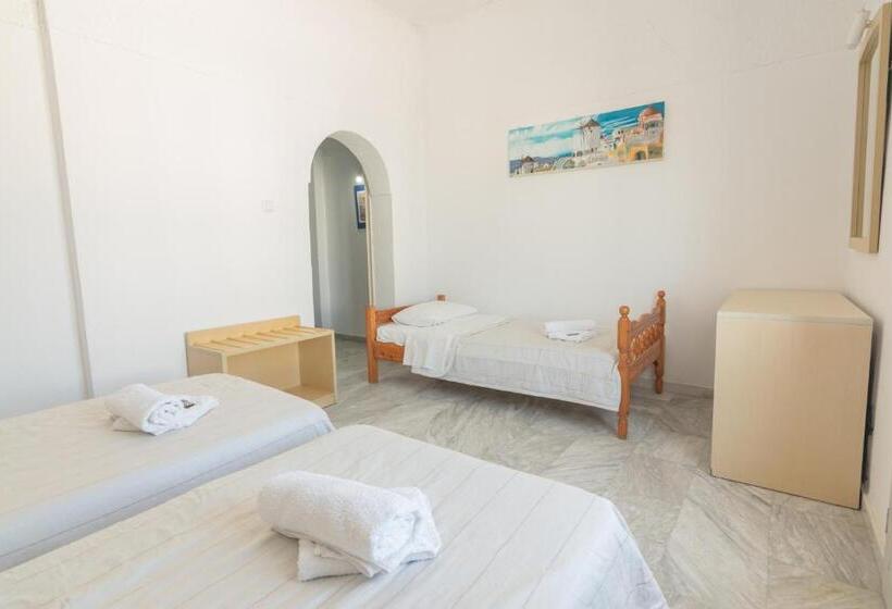 Chambre Quadruple Standard, Carlos Pension