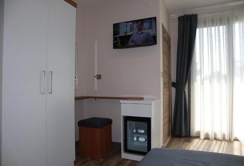 Номер Стандарт Вид на Сад, Aurora Siğacik