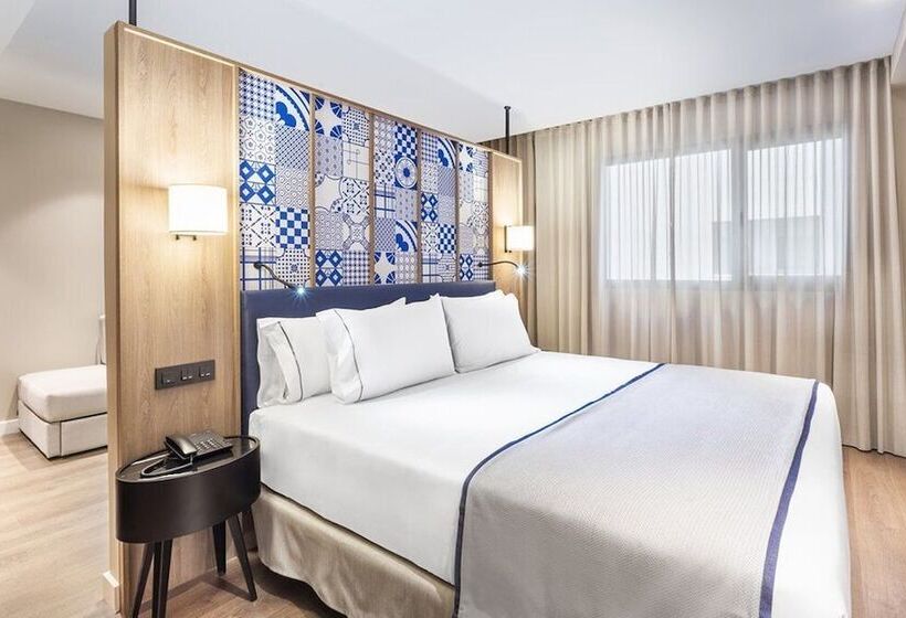 سوییت جونیور, Eurostars Guadalquivir