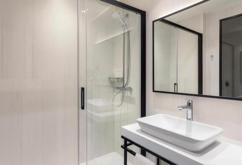 سوییت جونیور, Eurostars Guadalquivir